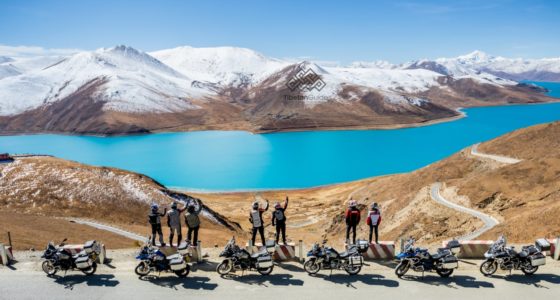 Tibetan Guide Everest BWM Motorrad Motorbike Tour Tibet Moto